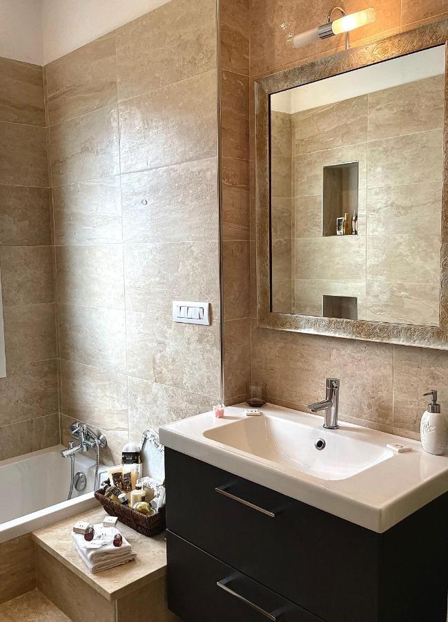 Al Poggio - Luxury Rooms Capoterra Luaran gambar