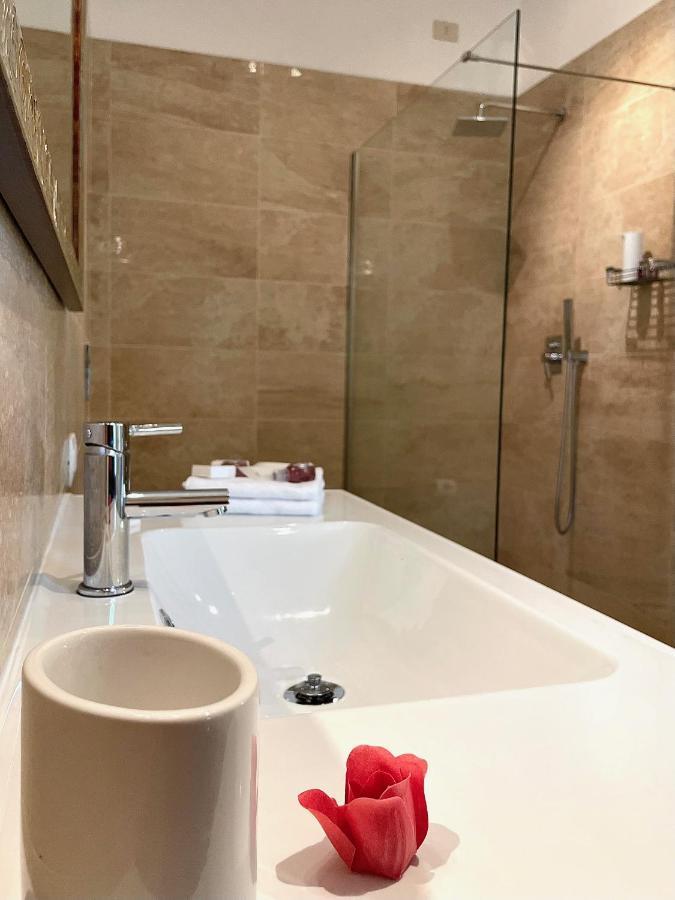Al Poggio - Luxury Rooms Capoterra Luaran gambar